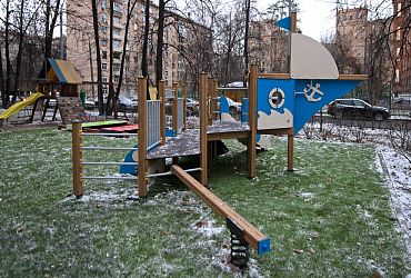 г. Москва, Комсомольский проспект, 45, Детская игровая площадка